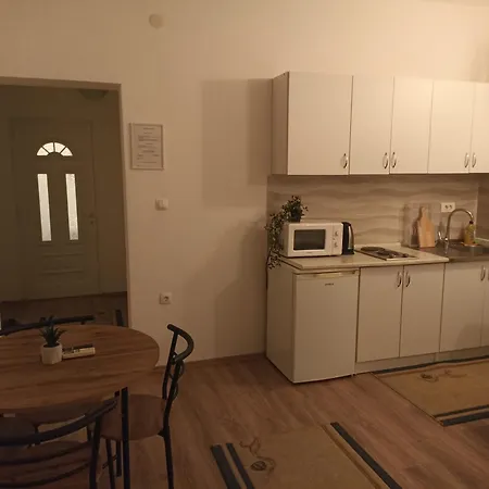 Aldi Apartment *